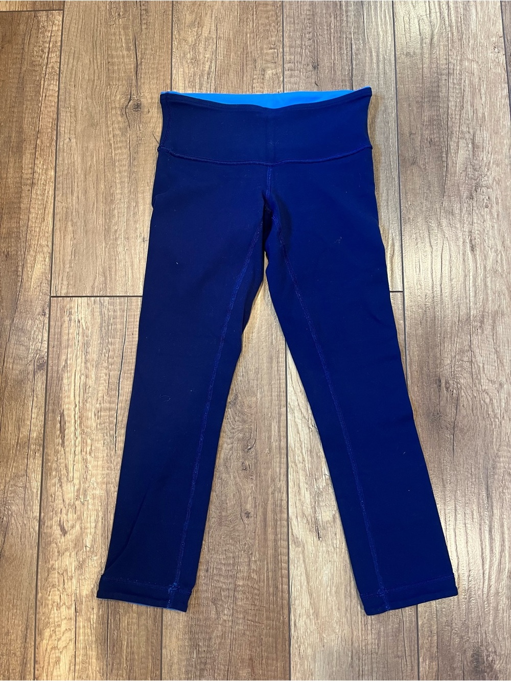 lululemon athletica Wunder Under Crop Reversible Blue Leggings Sz 2